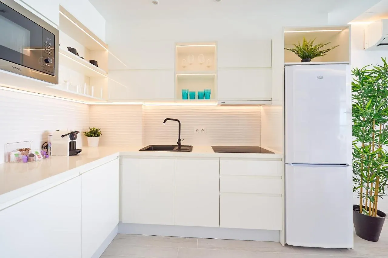 Puro Beach. Charming Apartment With Jacuzzi. Torremolinos Spanien