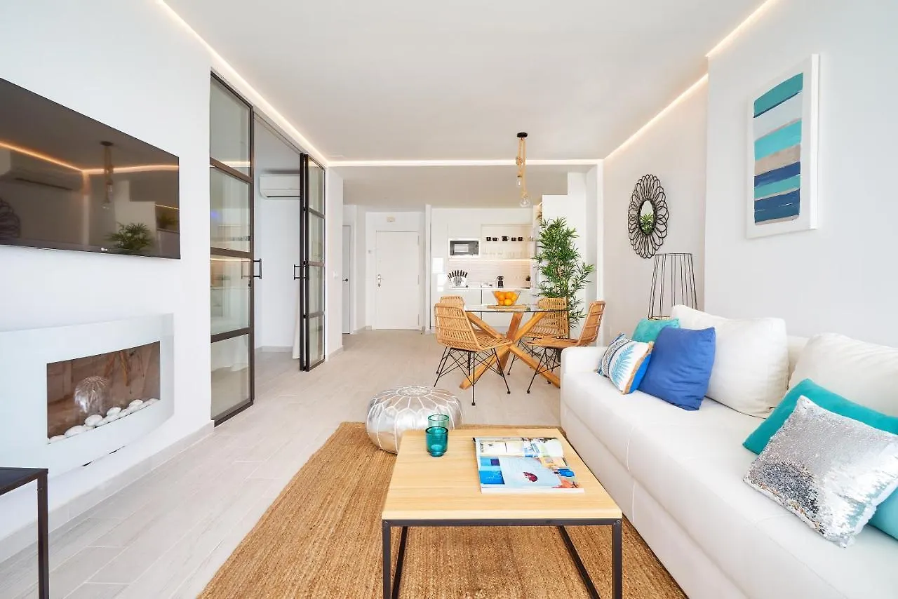 Puro Beach. Charming Apartment With Jacuzzi. Torremolinos
