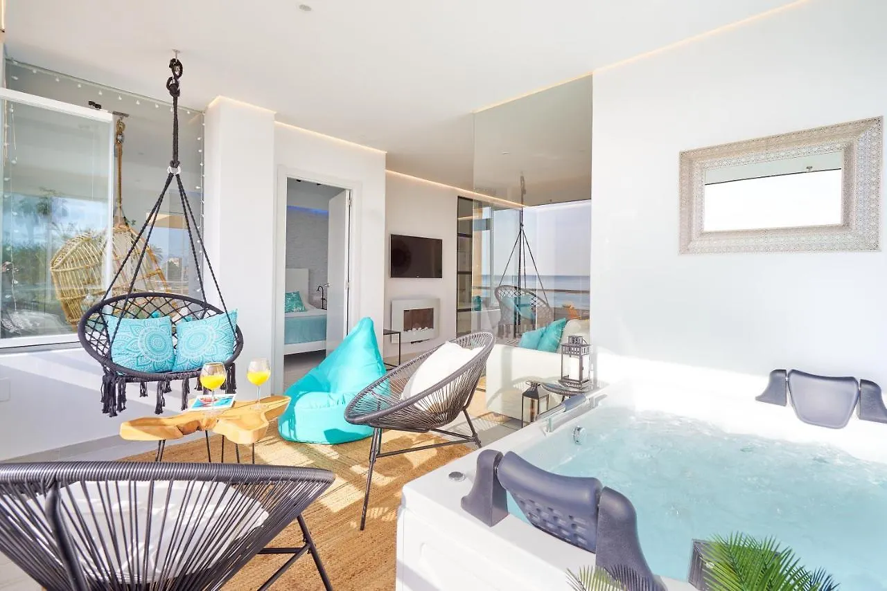Puro Beach. Charming Apartment With Jacuzzi. Torremolinos