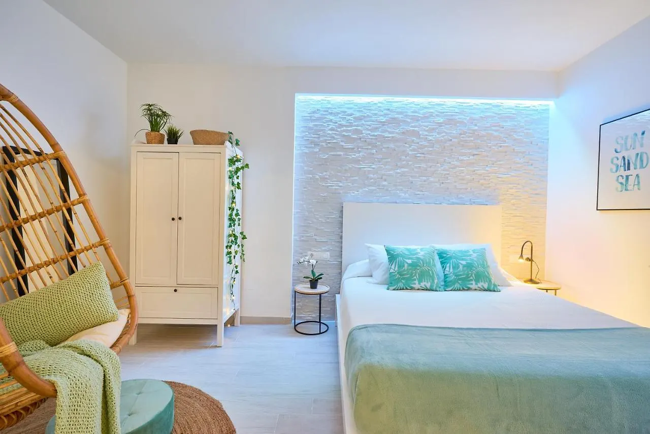 Puro Beach. Charming Apartment With Jacuzzi. Torremolinos